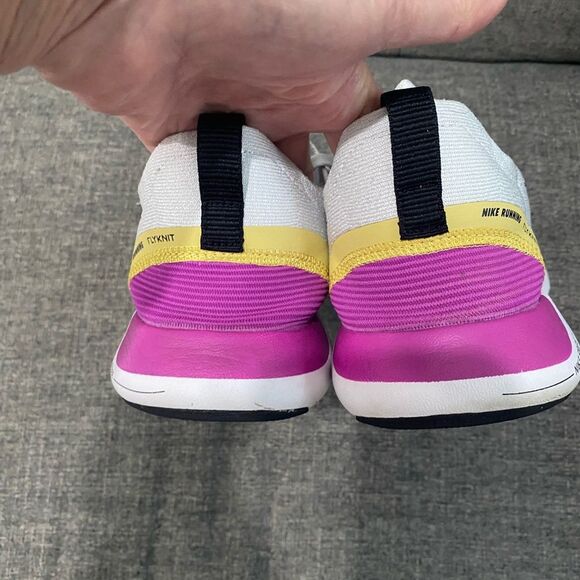 Nike Free Running Flyknit Sneakers Women Size 11 - Picture 5 of 9